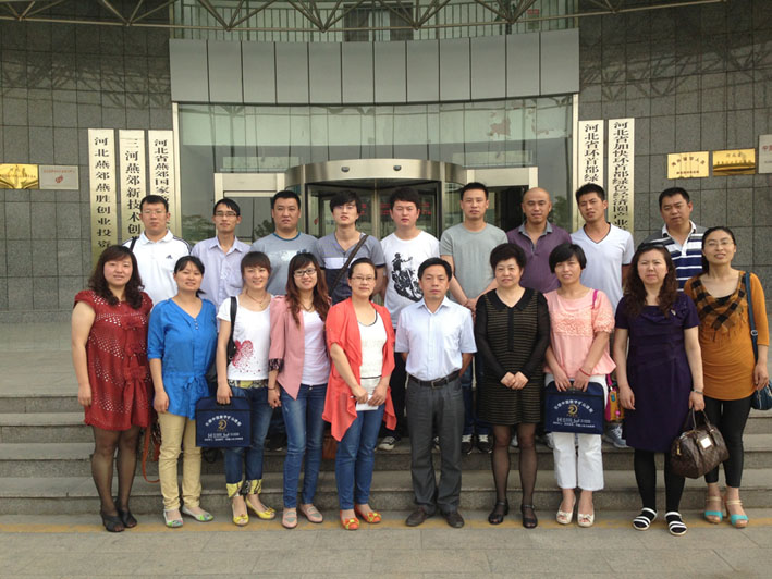 2013年5月第四期培訓(xùn)合影.JPG 2013年5月第四期培訓(xùn)合影.JPG